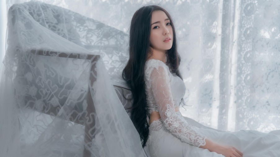 爱瑟·~瑟探索情感连‌‌‍接的全新维度